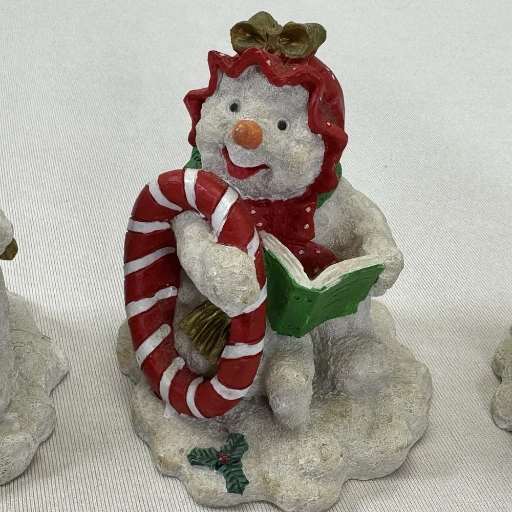 Set‎ Of 3 JOY Snowman Figurines